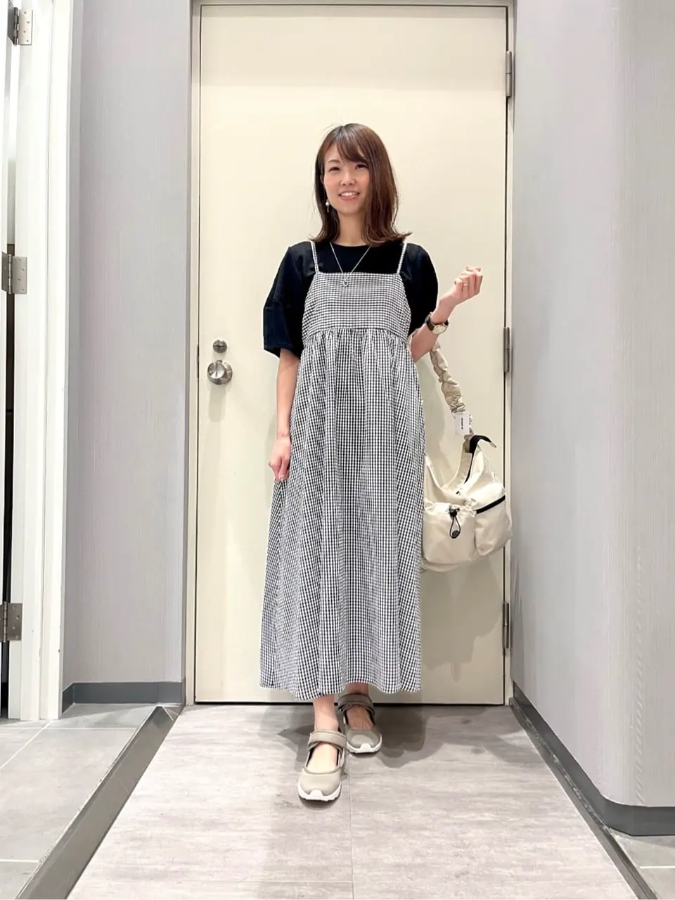 ANY 金井 コーディネート画像