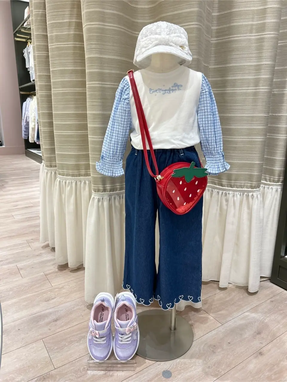 ANY 岡田 コーディネート画像