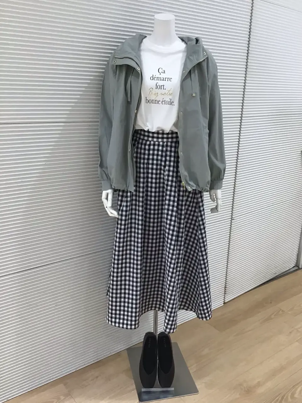 ANY こばやし コーディネート画像