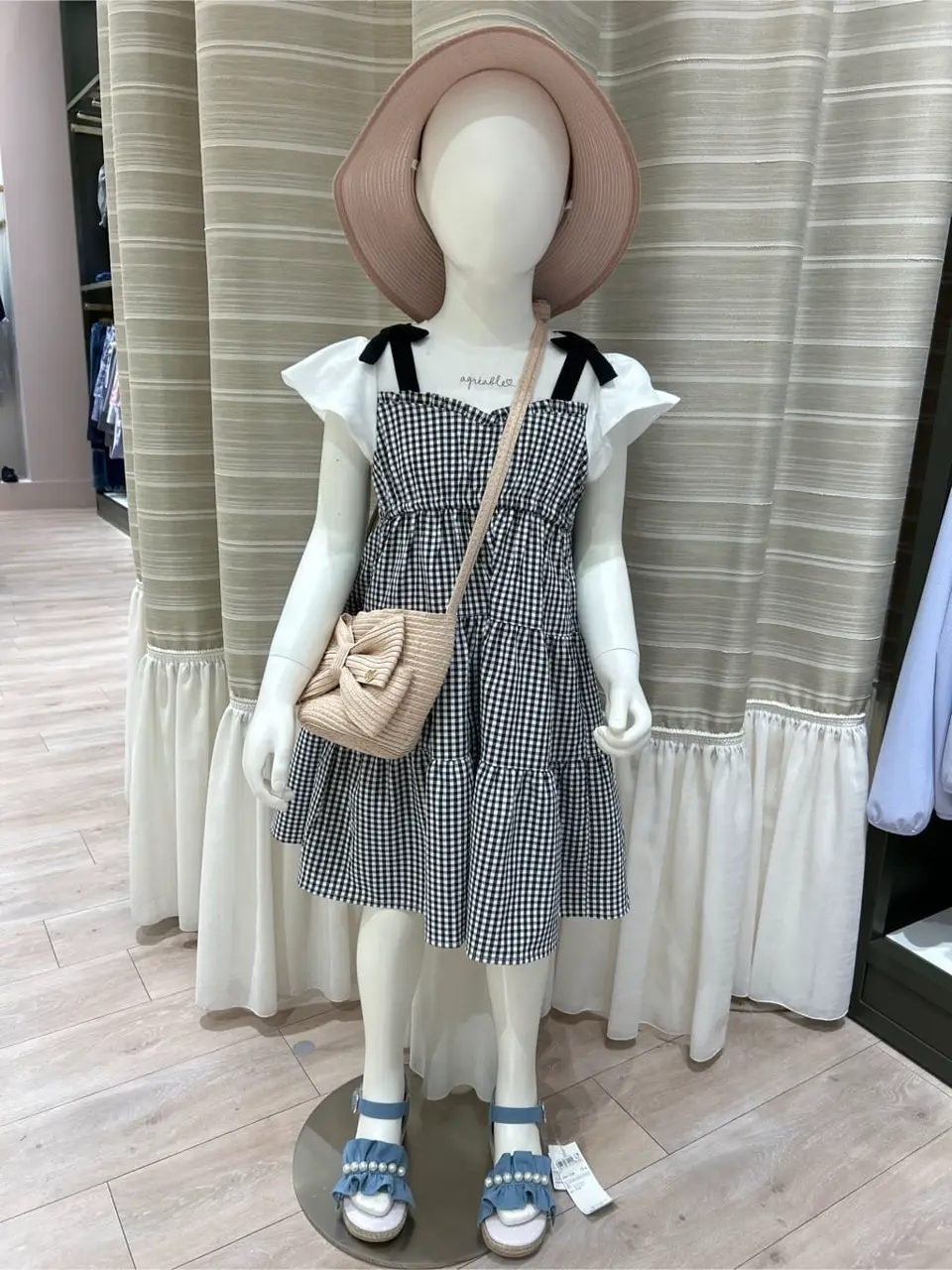 ANY 岡田 コーディネート画像