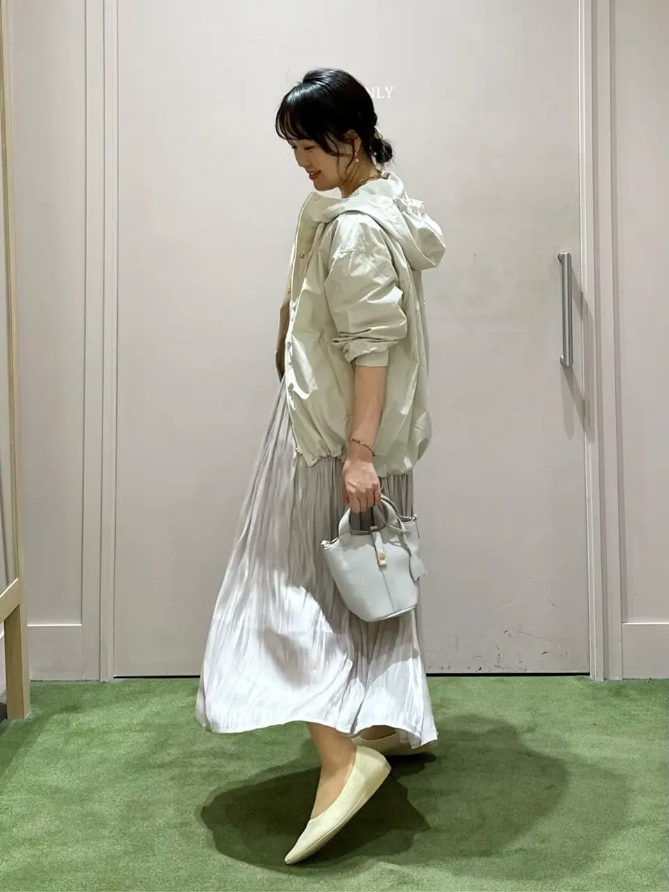 ANY フジコ コーディネート画像