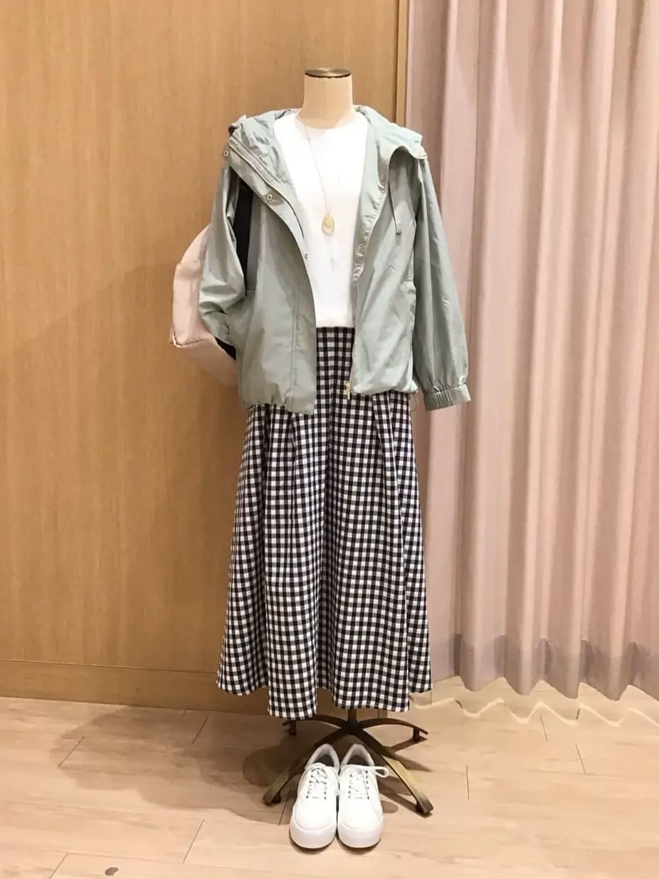 ANY 本吉 コーディネート画像