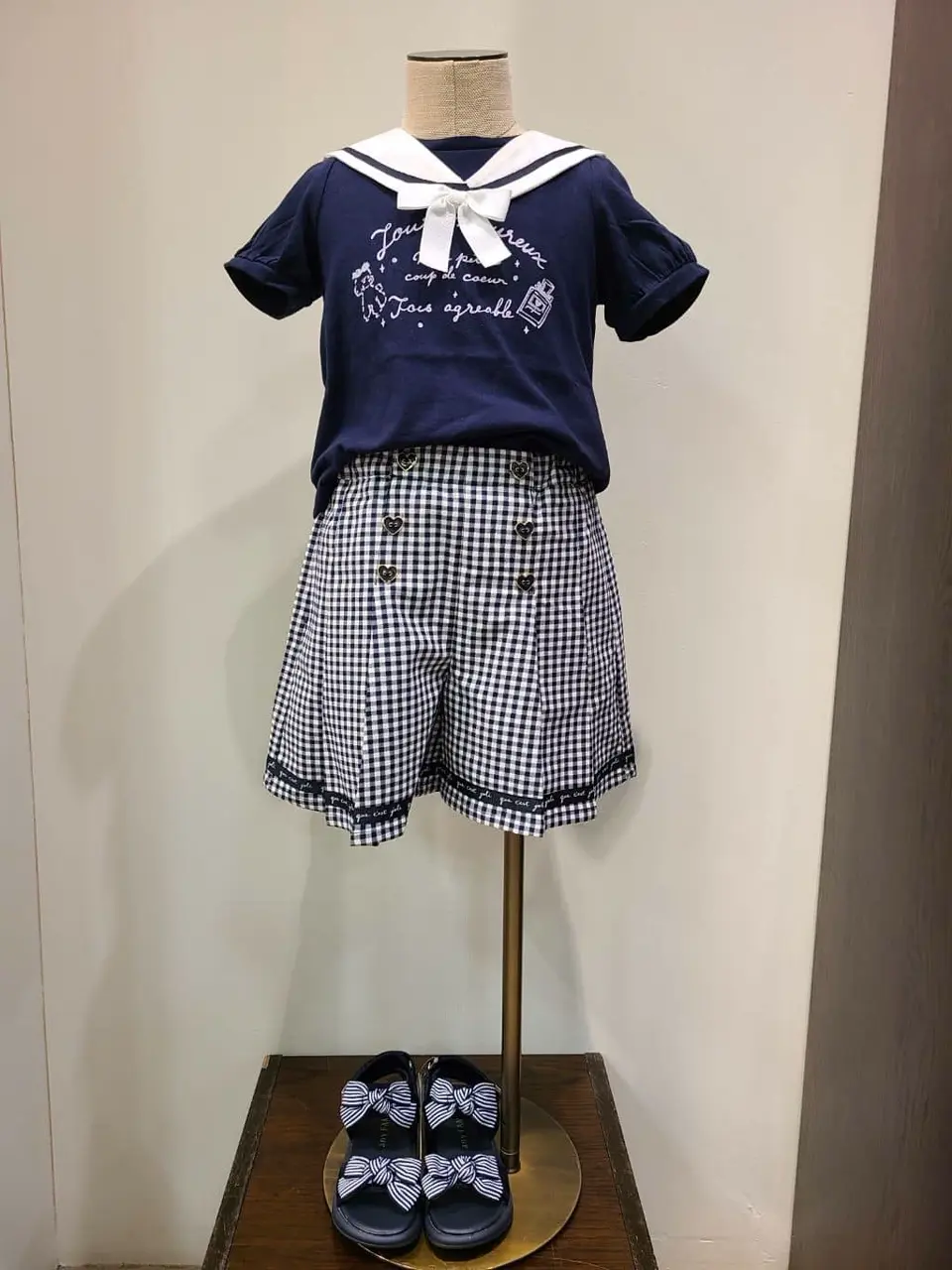 ANY 佐々木 コーディネート画像