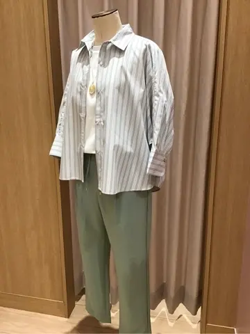 ANY 浅岡 コーディネート画像