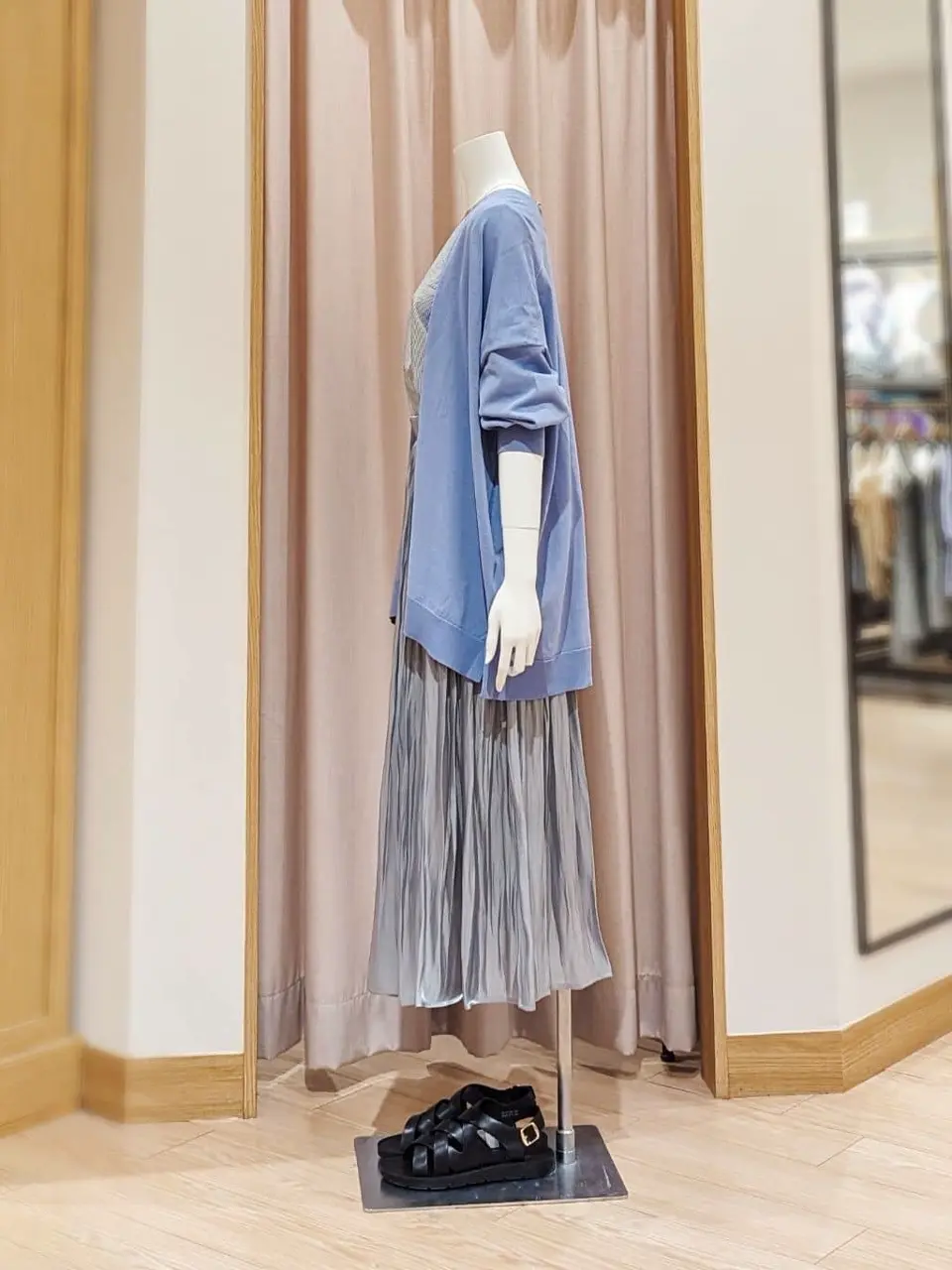 ANY 岩田 コーディネート画像