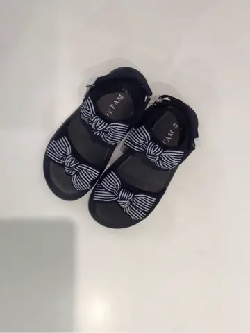 ANY カモガワ コーディネート画像