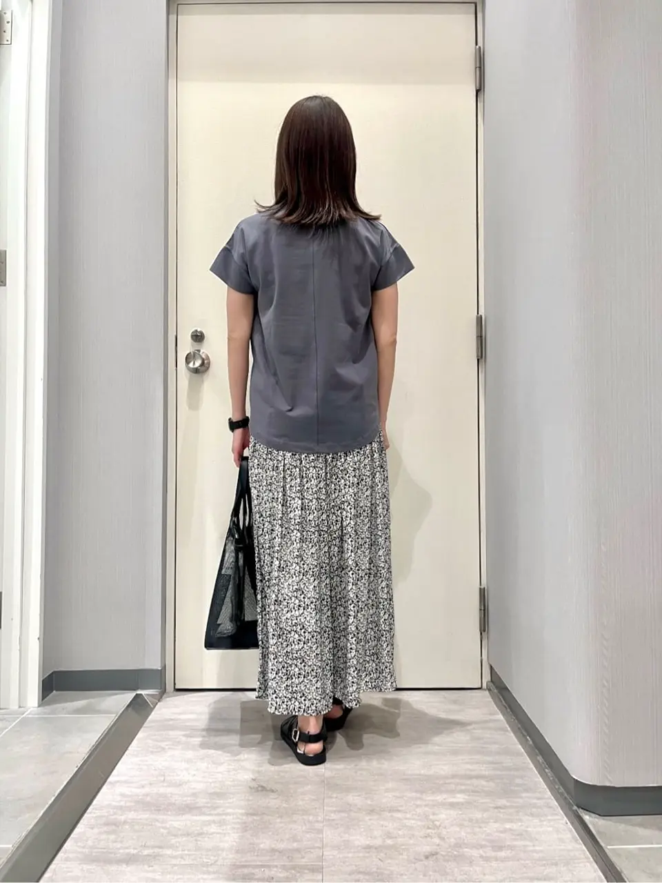 ANY 金井 コーディネート画像