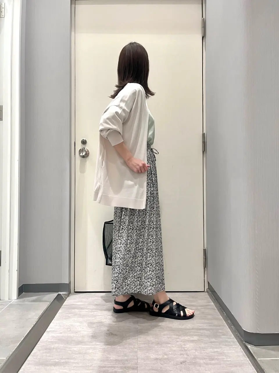 ANY 金井 コーディネート画像