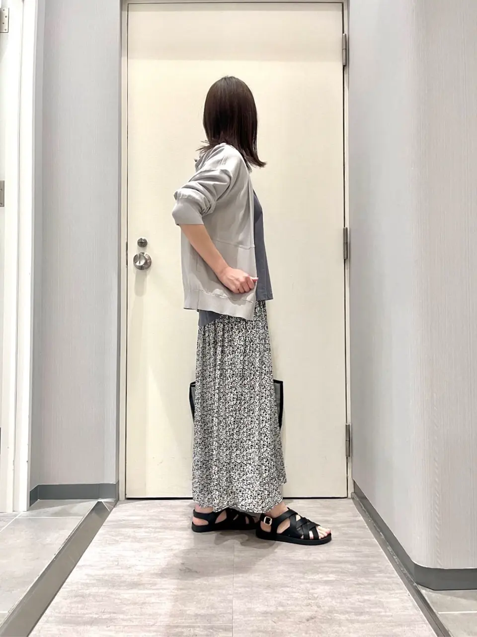 ANY 金井 コーディネート画像