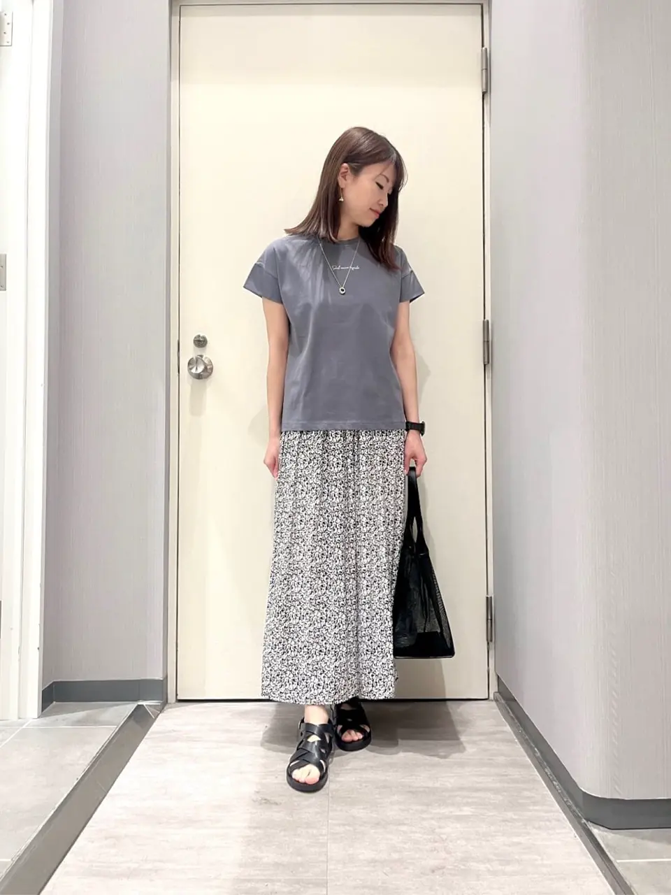 ANY 金井 コーディネート画像