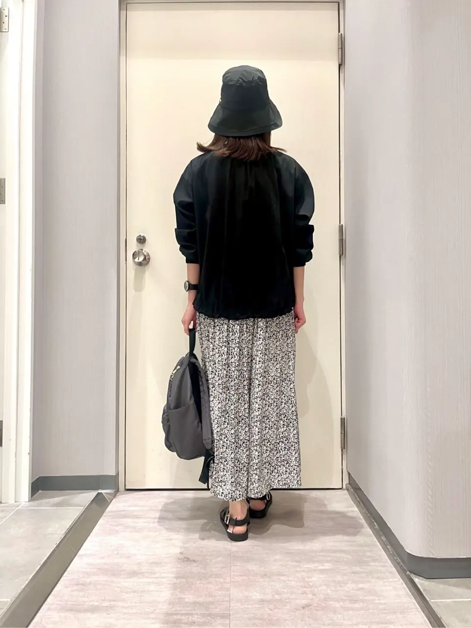 ANY 金井 コーディネート画像