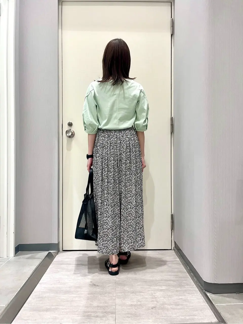 ANY 金井 コーディネート画像