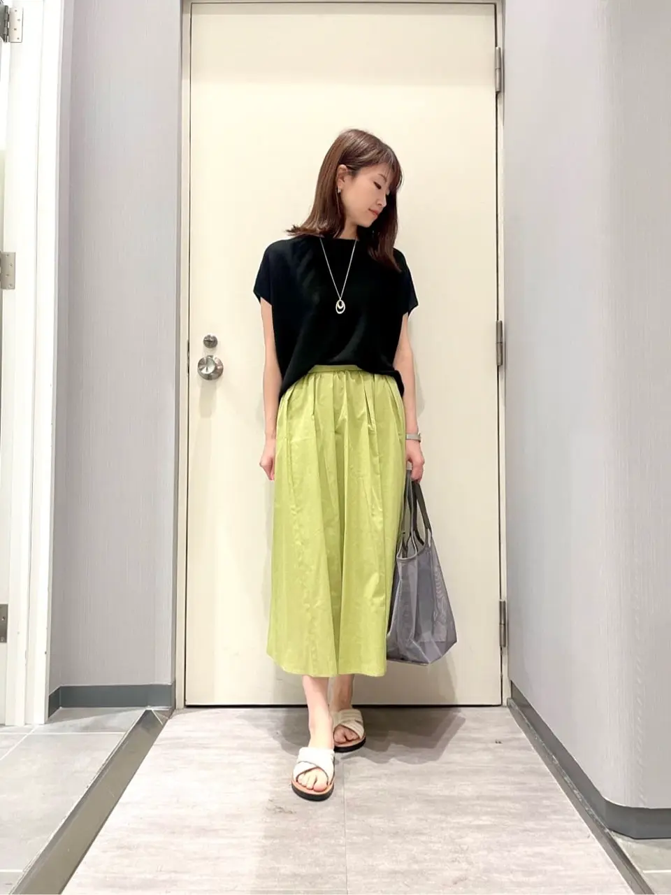 ANY 金井 コーディネート画像