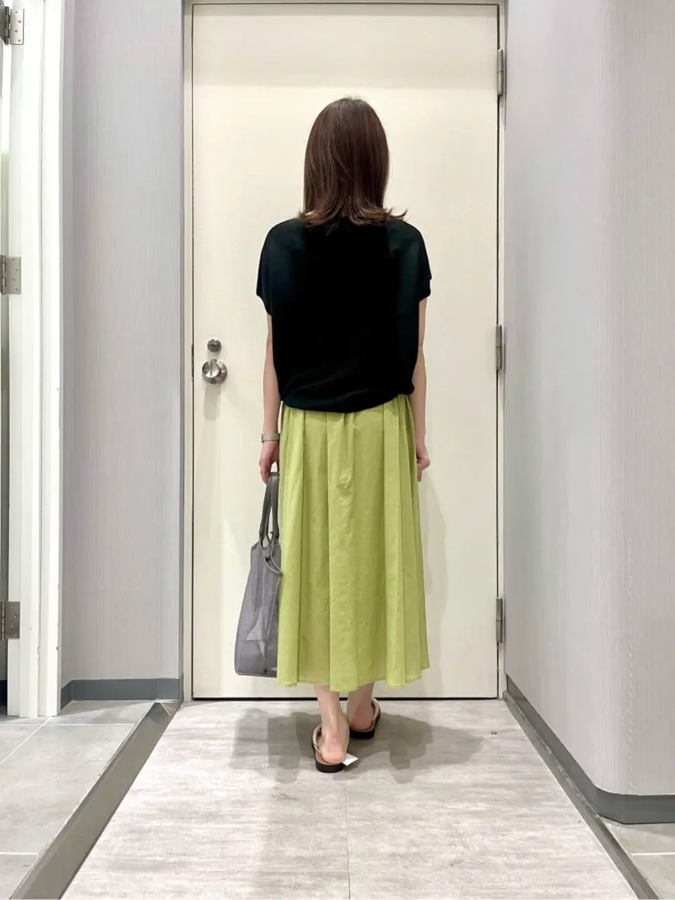 ANY 金井 コーディネート画像