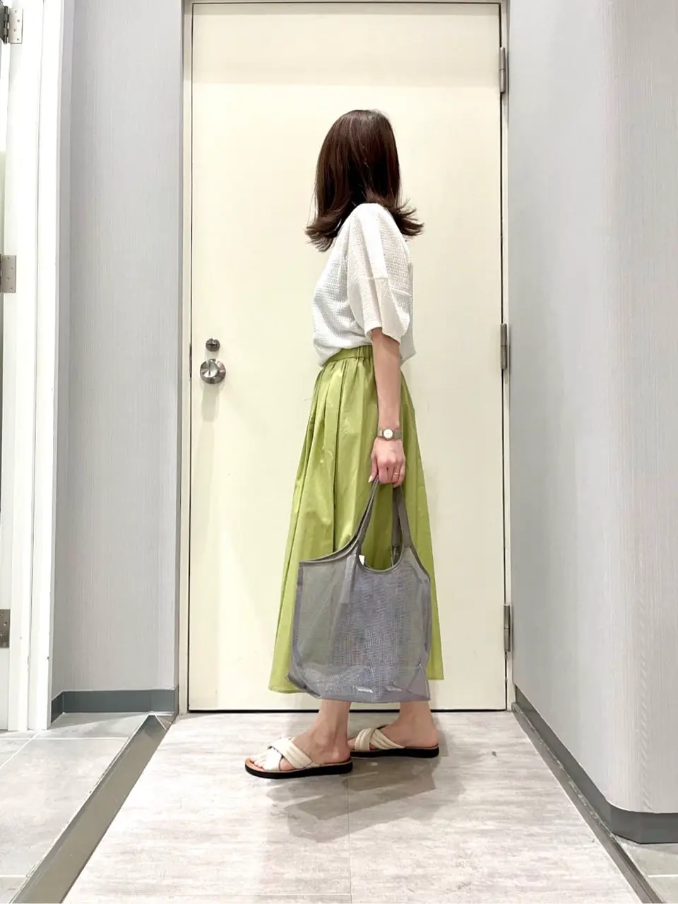 ANY 金井 コーディネート画像