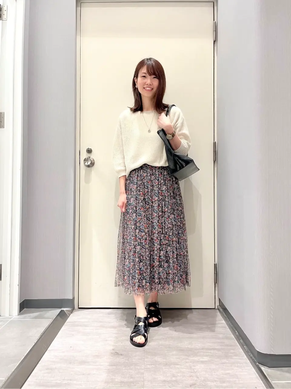 ANY 金井 コーディネート画像