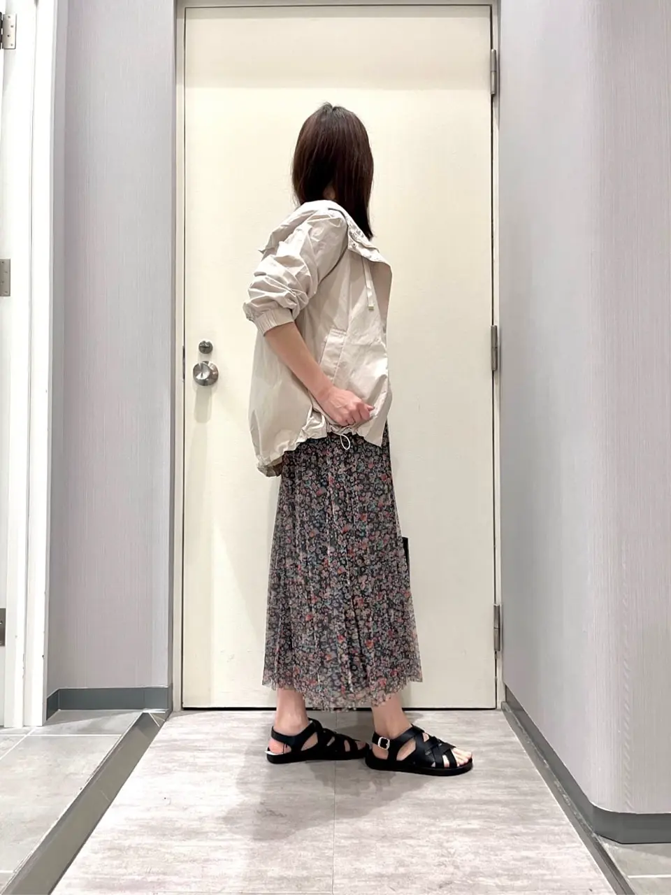 ANY 金井 コーディネート画像