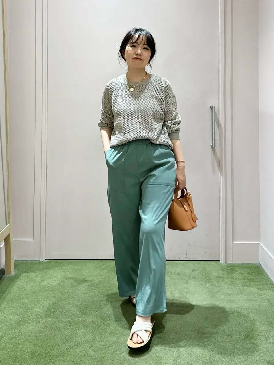 ANY フジコ コーディネート画像