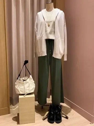 ANY 浅岡 コーディネート画像