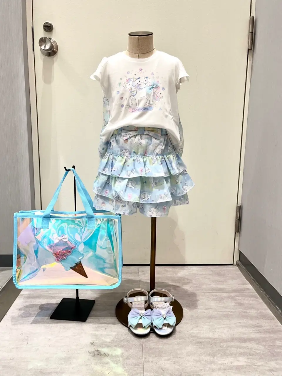 ANY 金井 コーディネート画像