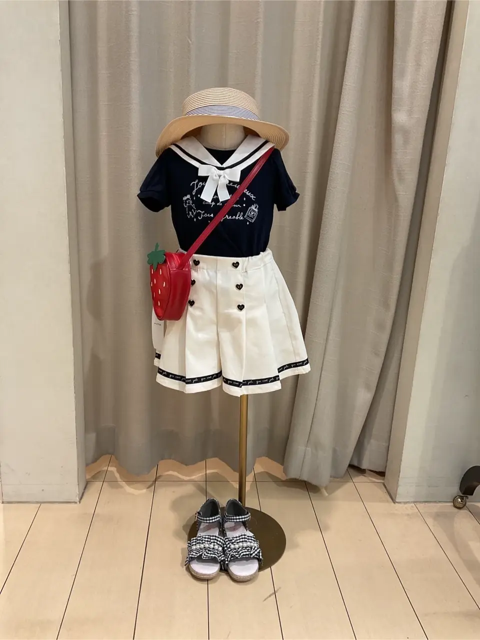  スタッフ コーディネート画像