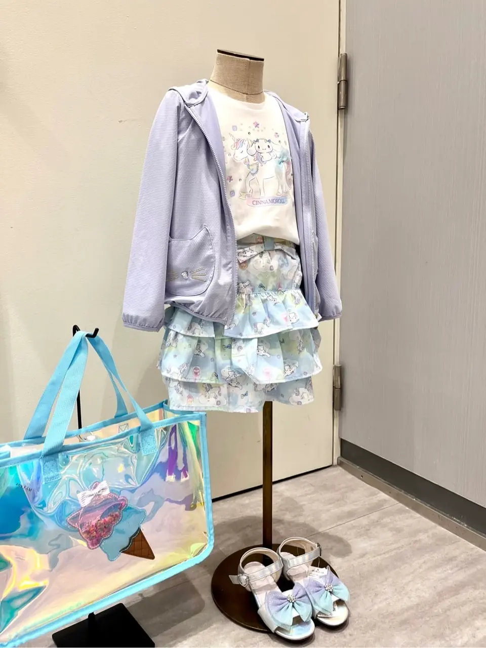 ANY 金井 コーディネート画像