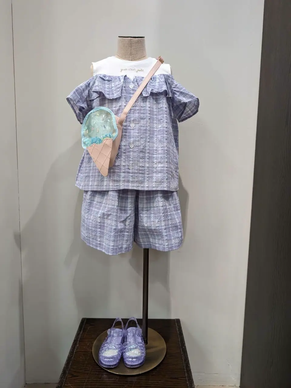 ANY 佐々木 コーディネート画像