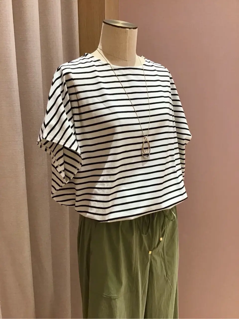 ANY 浅岡 コーディネート画像