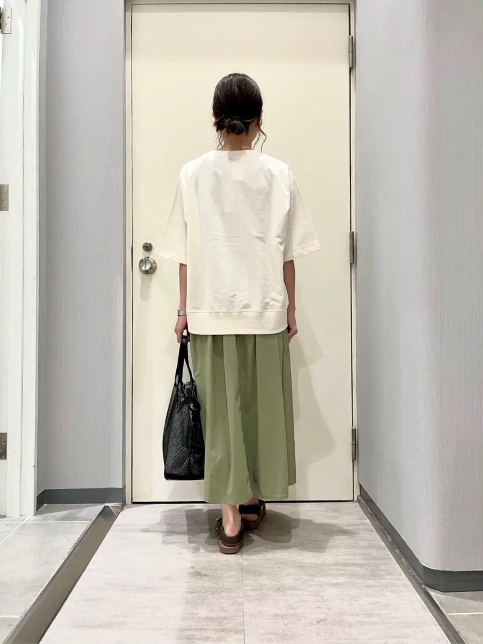 ANY 金井 コーディネート画像