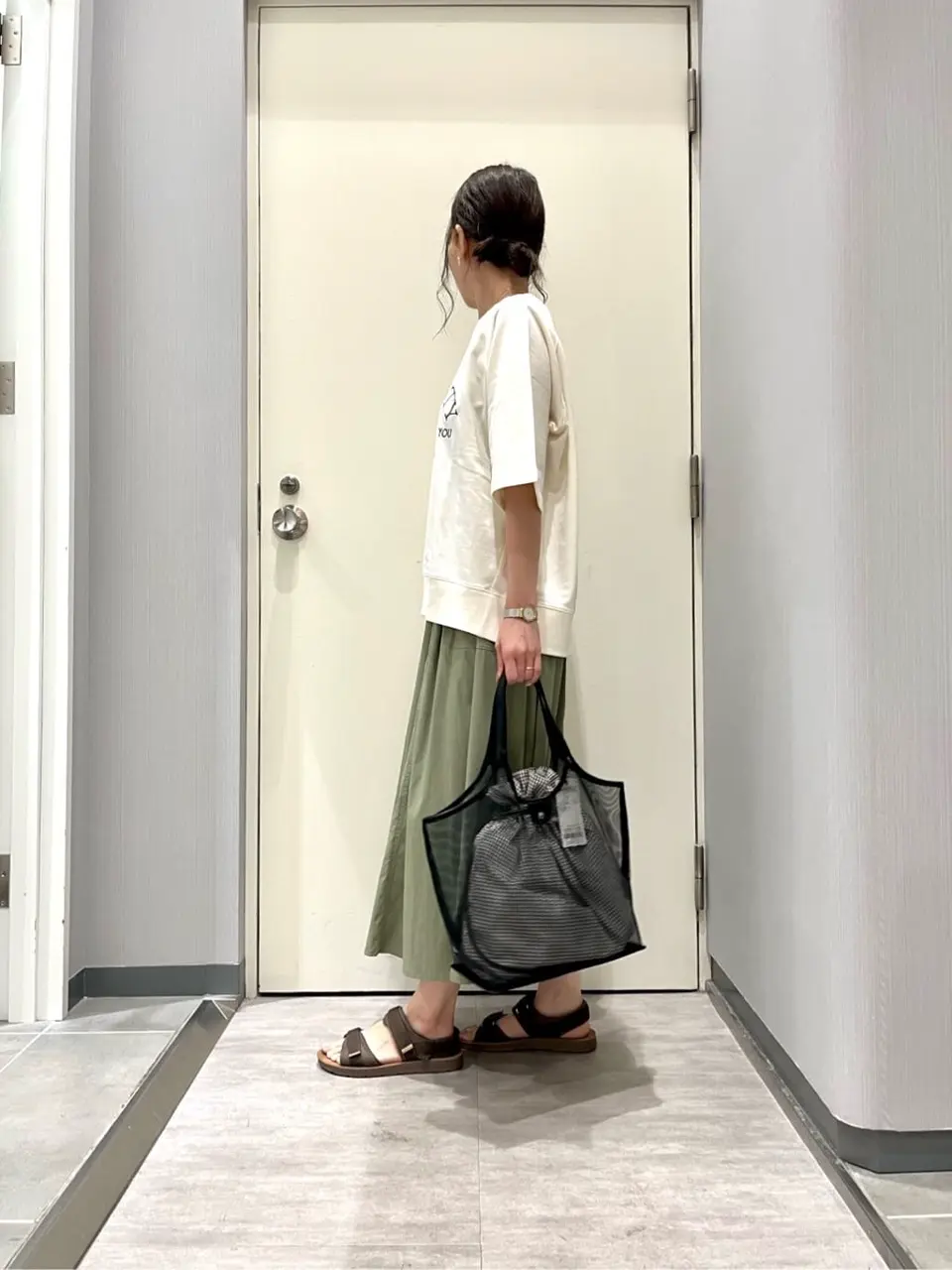 ANY 金井 コーディネート画像