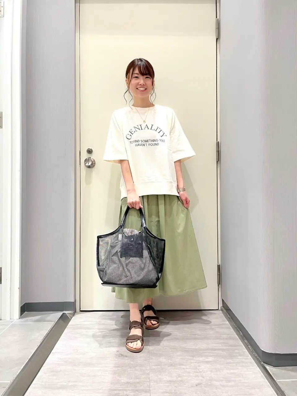 ANY 金井 コーディネート画像