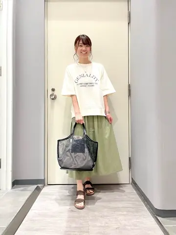 ANY 金井 コーディネート画像