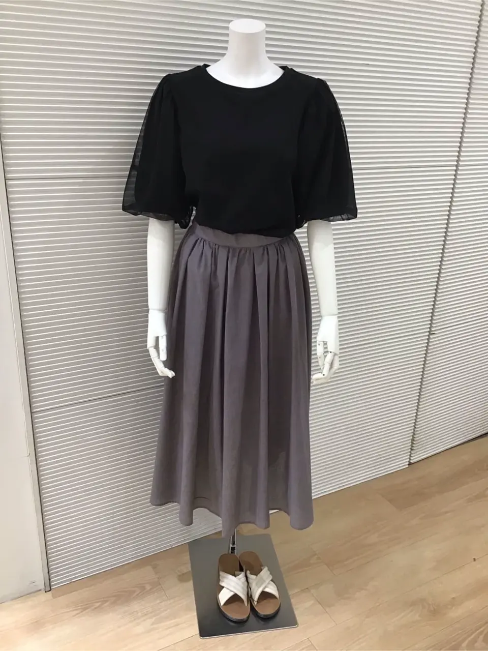 ANY こばやし コーディネート画像