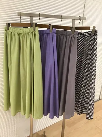 ANY こばやし コーディネート画像