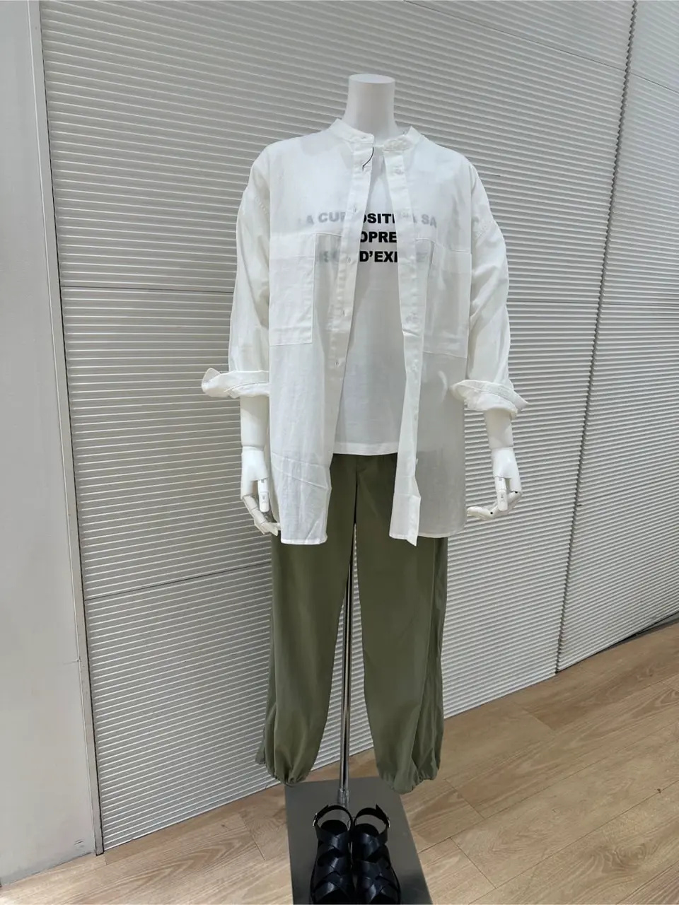 ANY こばやし コーディネート画像