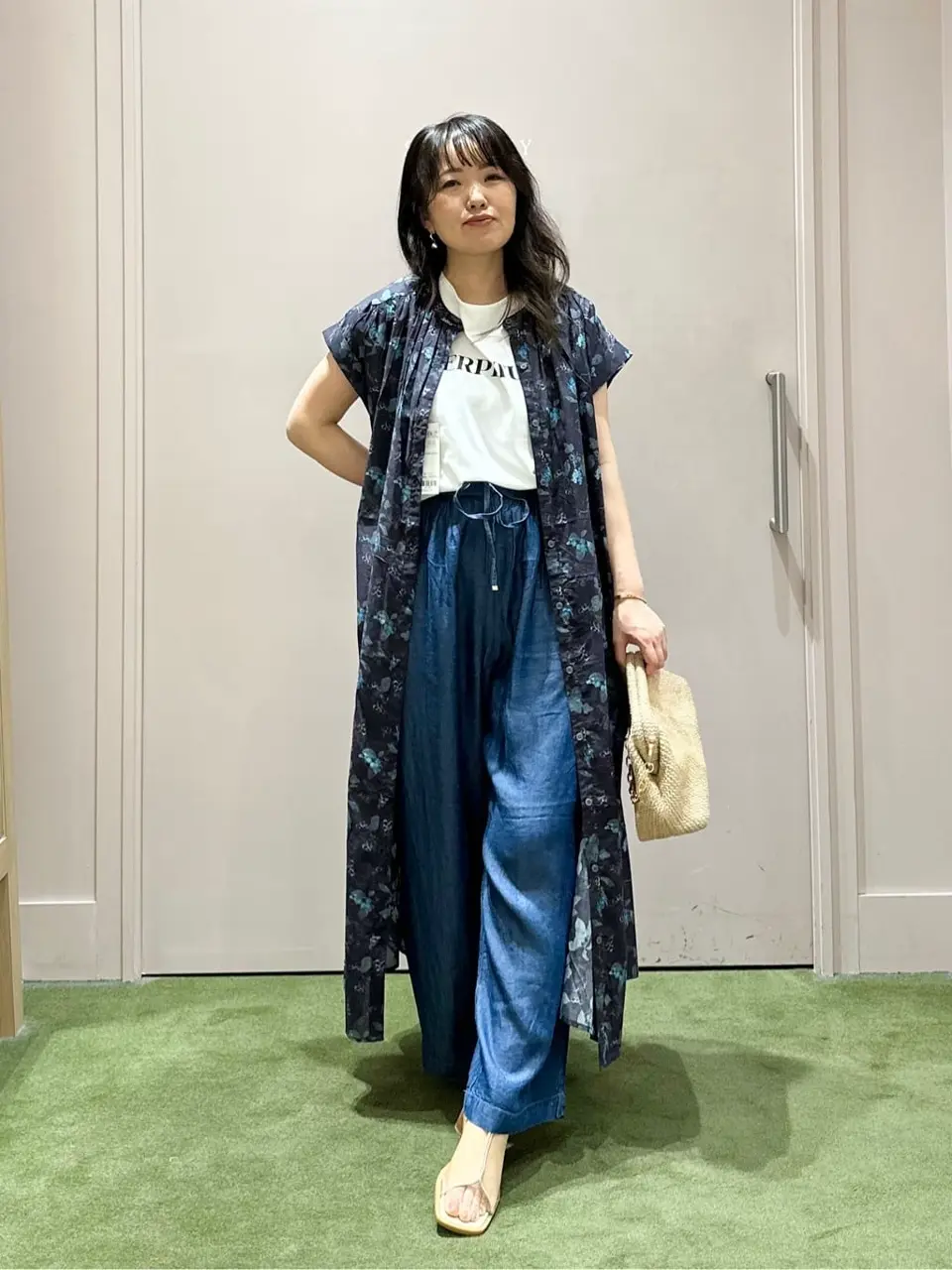 ANY フジコ コーディネート画像