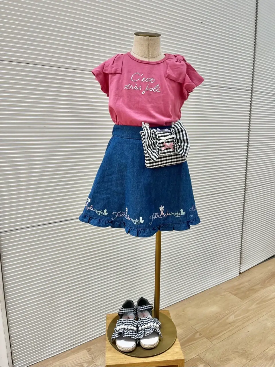 ANY Y コーディネート画像