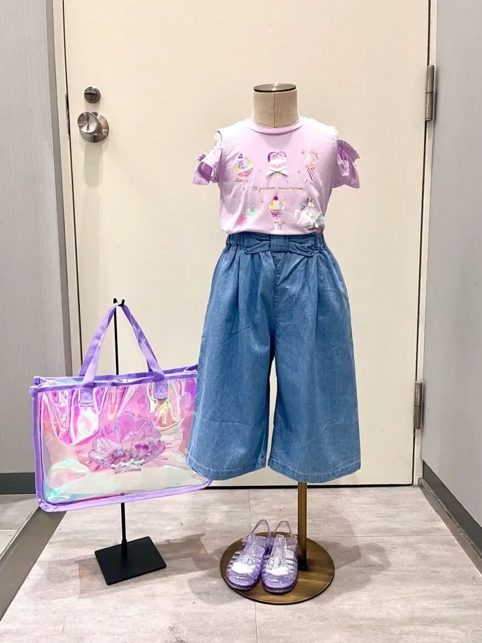 ANY 金井 コーディネート画像