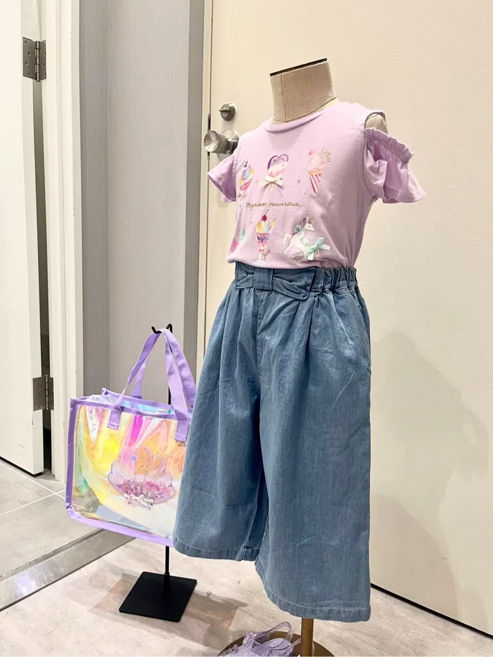 ANY 金井 コーディネート画像