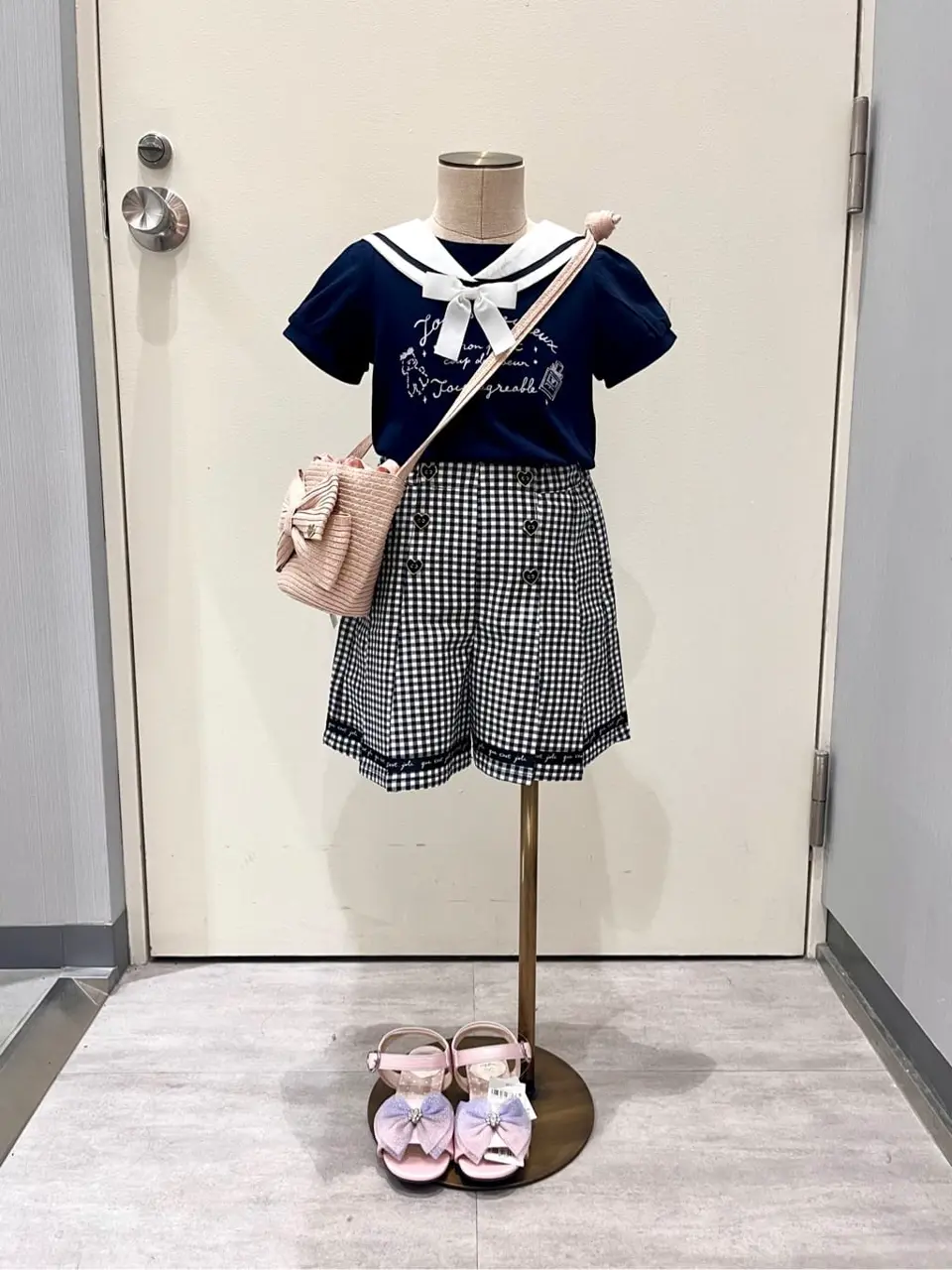 ANY 金井 コーディネート画像