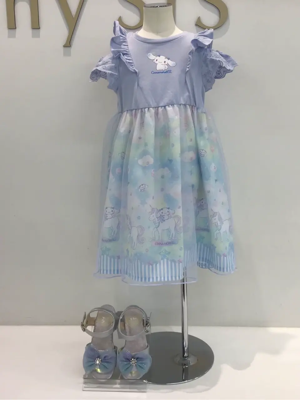 ANY カモガワ コーディネート画像