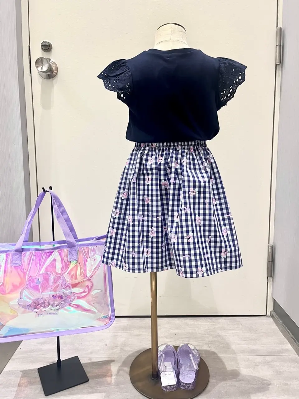 ANY 金井 コーディネート画像