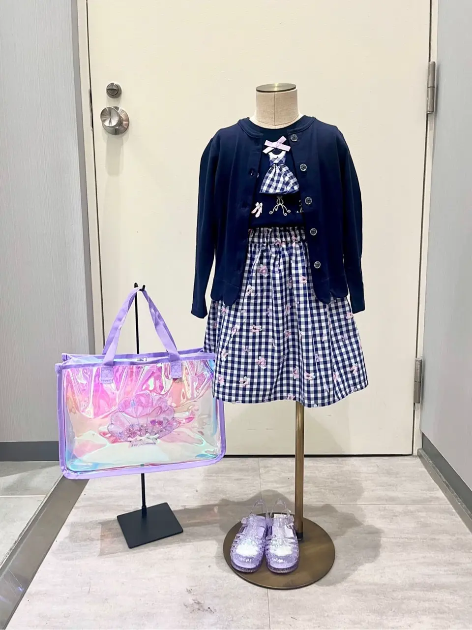 ANY 金井 コーディネート画像