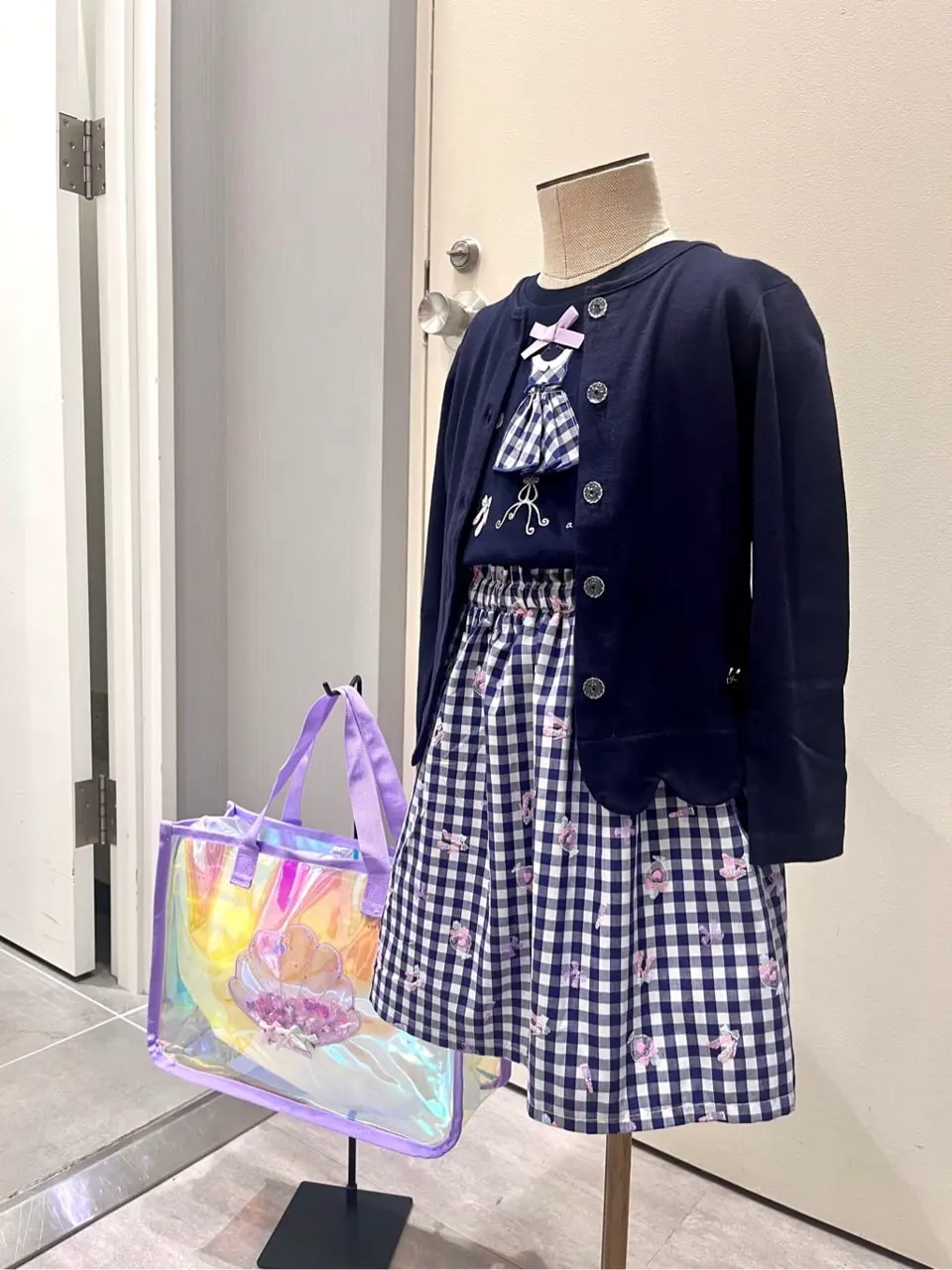 ANY 金井 コーディネート画像