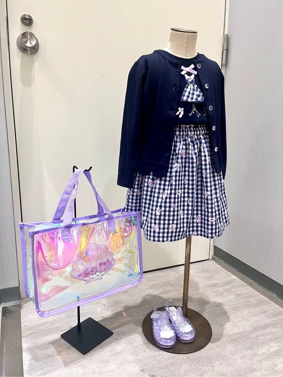 ANY 金井 コーディネート画像