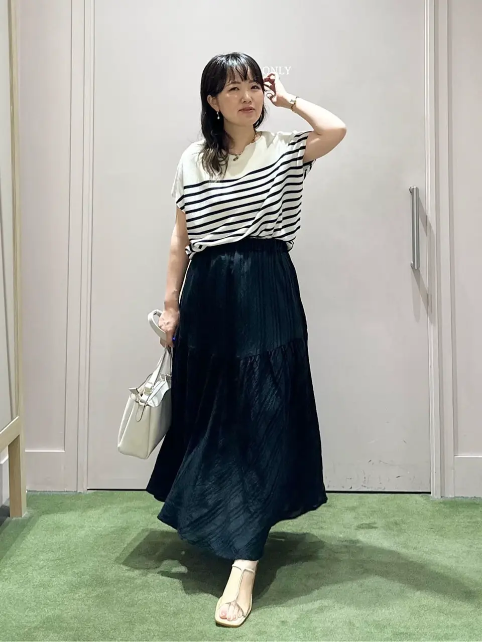 ANY フジコ コーディネート画像