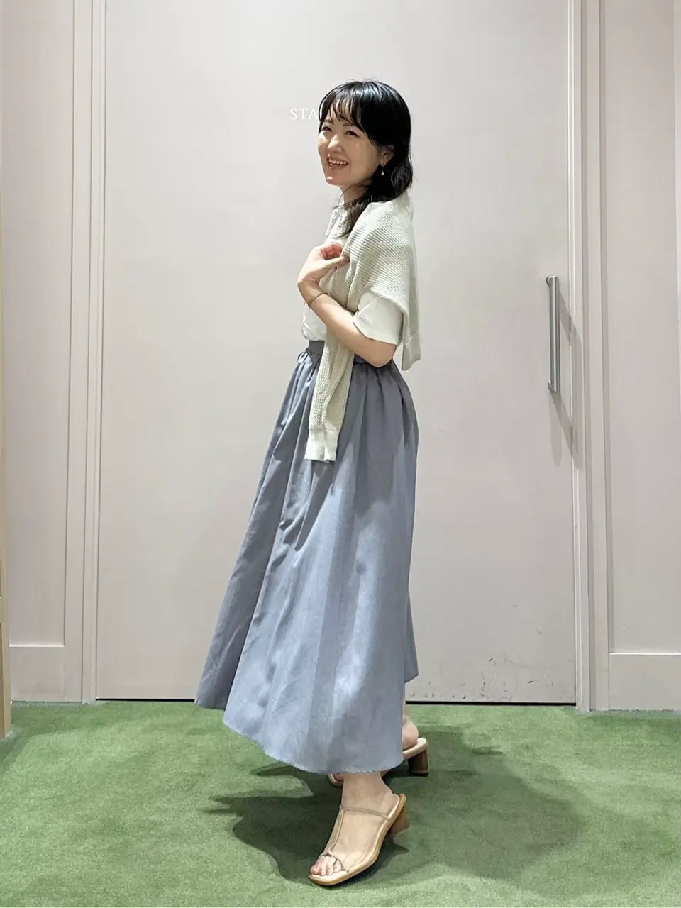 ANY フジコ コーディネート画像