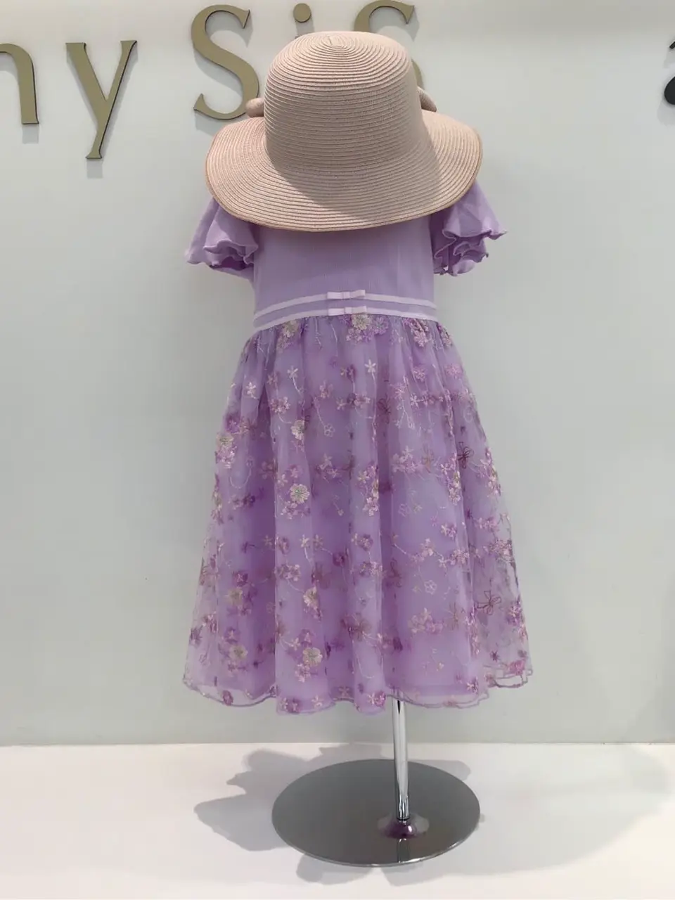 ANY カモガワ コーディネート画像