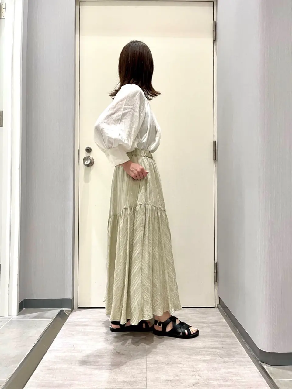 ANY 金井 コーディネート画像