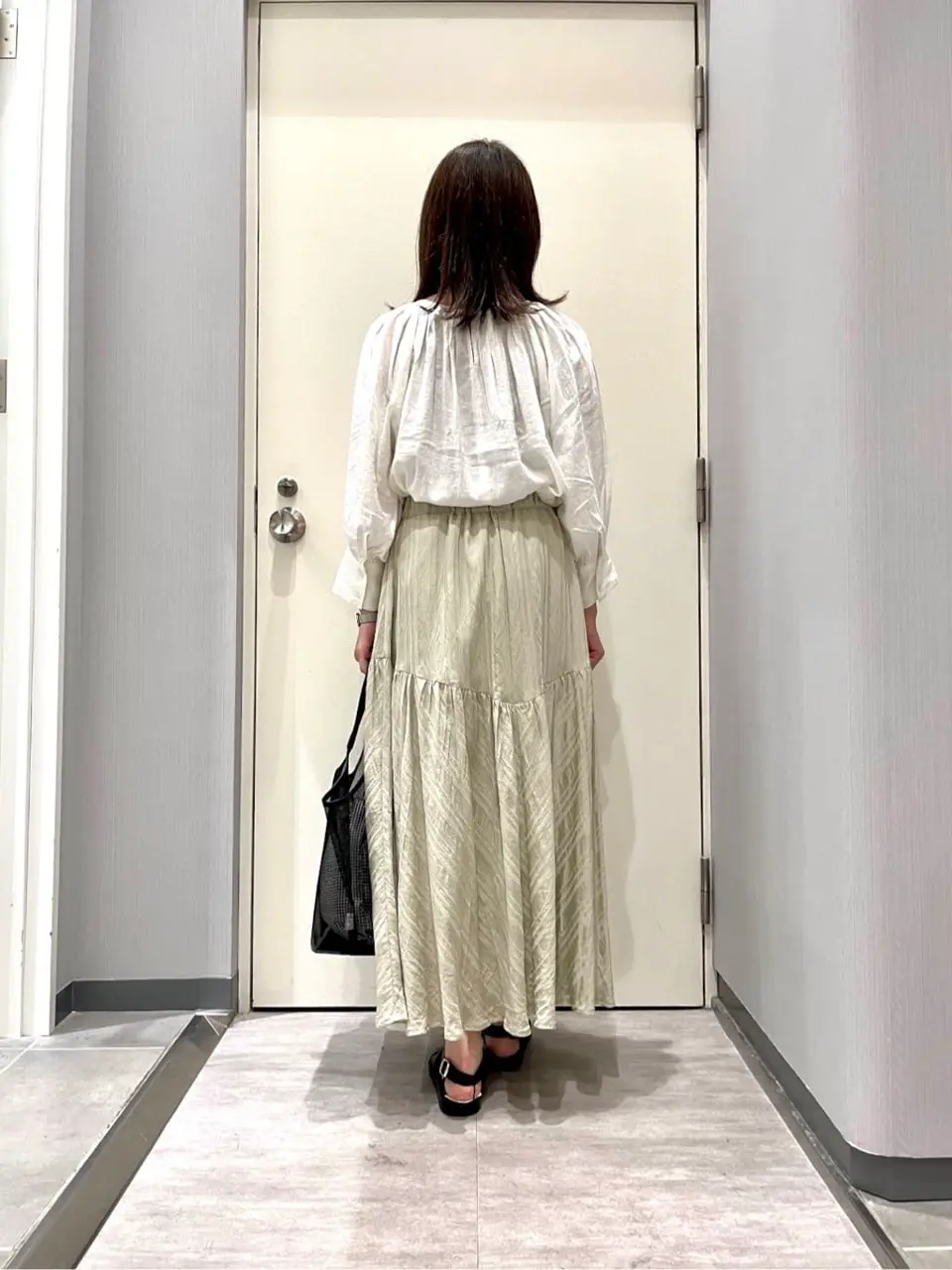 ANY 金井 コーディネート画像